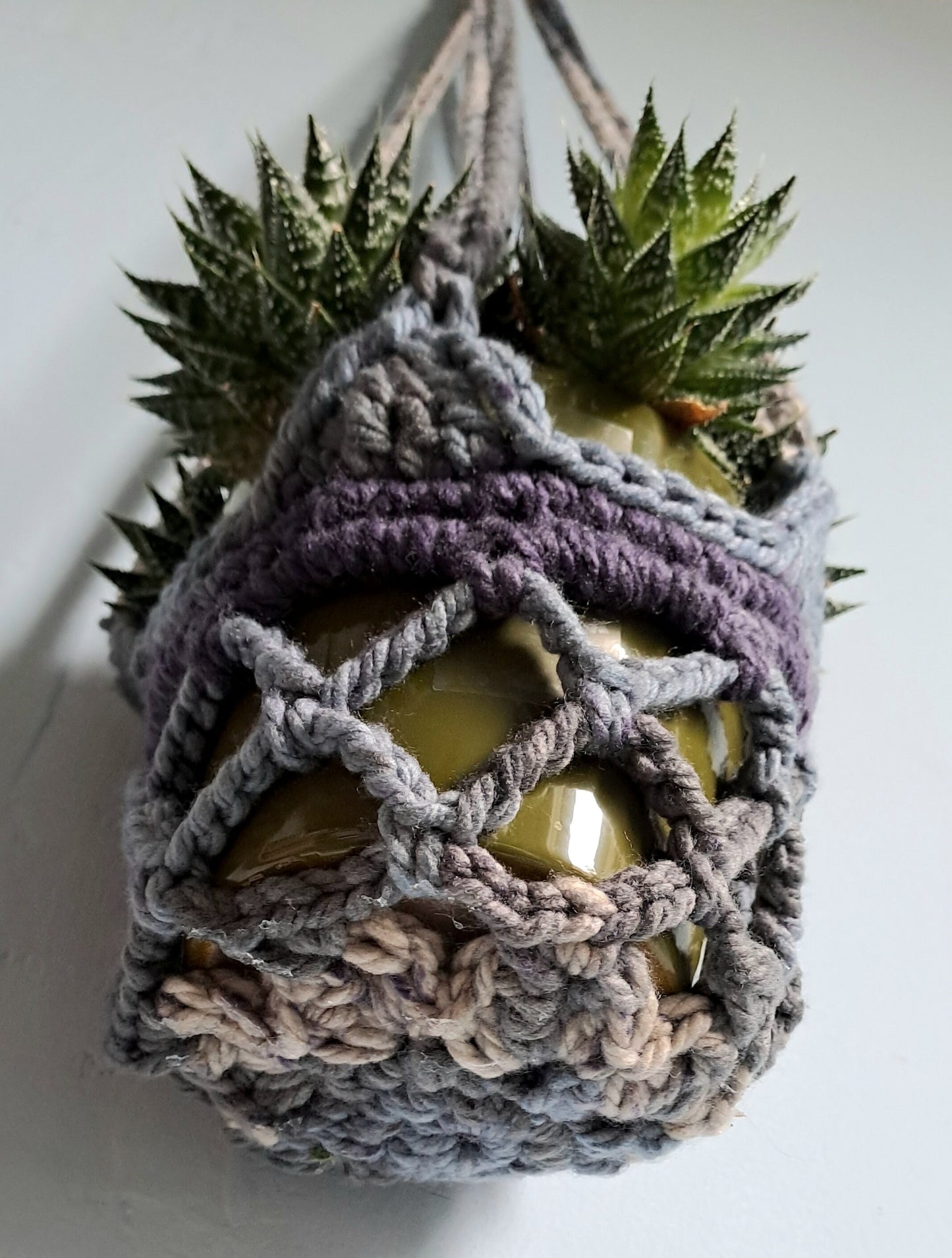 Handmade Plant Hanging Basket (small/medium)